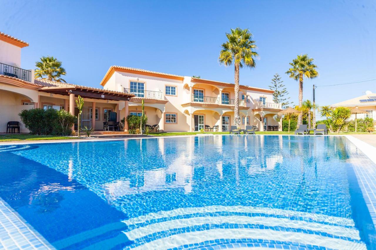 Atalaia Sol Aparthotel - Tennis & Heated Pool In Winter Лагос Екстериор снимка