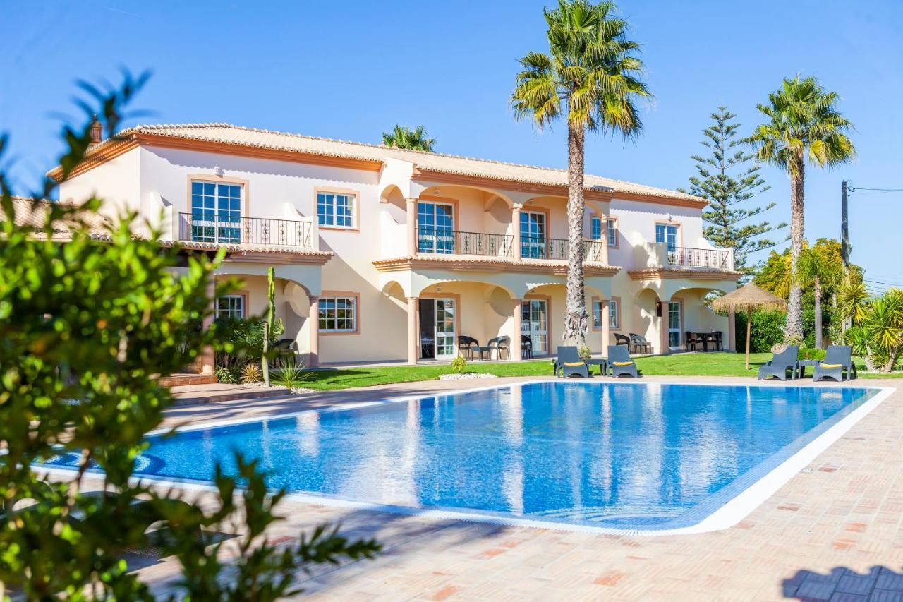 Atalaia Sol Aparthotel - Tennis & Heated Pool In Winter Лагос Екстериор снимка