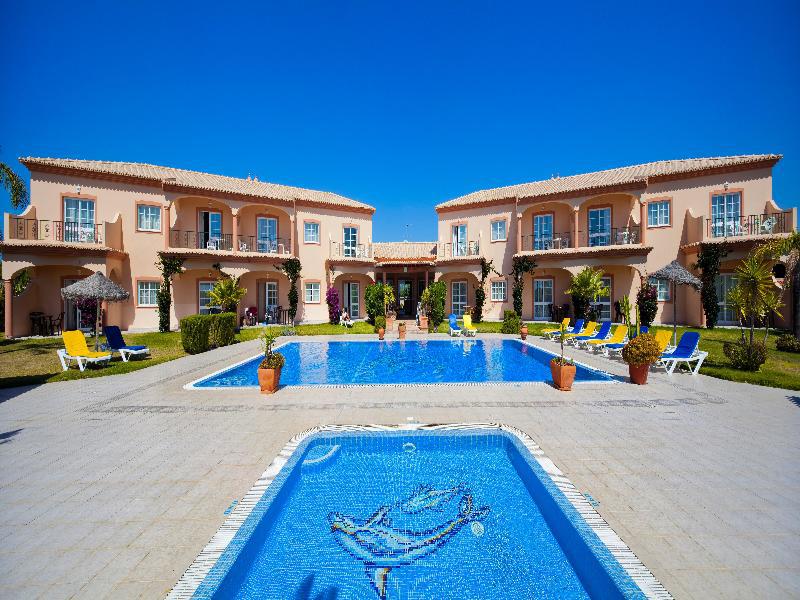 Atalaia Sol Aparthotel - Tennis & Heated Pool In Winter Лагос Екстериор снимка