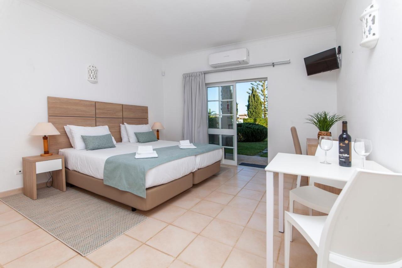 Atalaia Sol Aparthotel - Tennis & Heated Pool In Winter Лагос Екстериор снимка