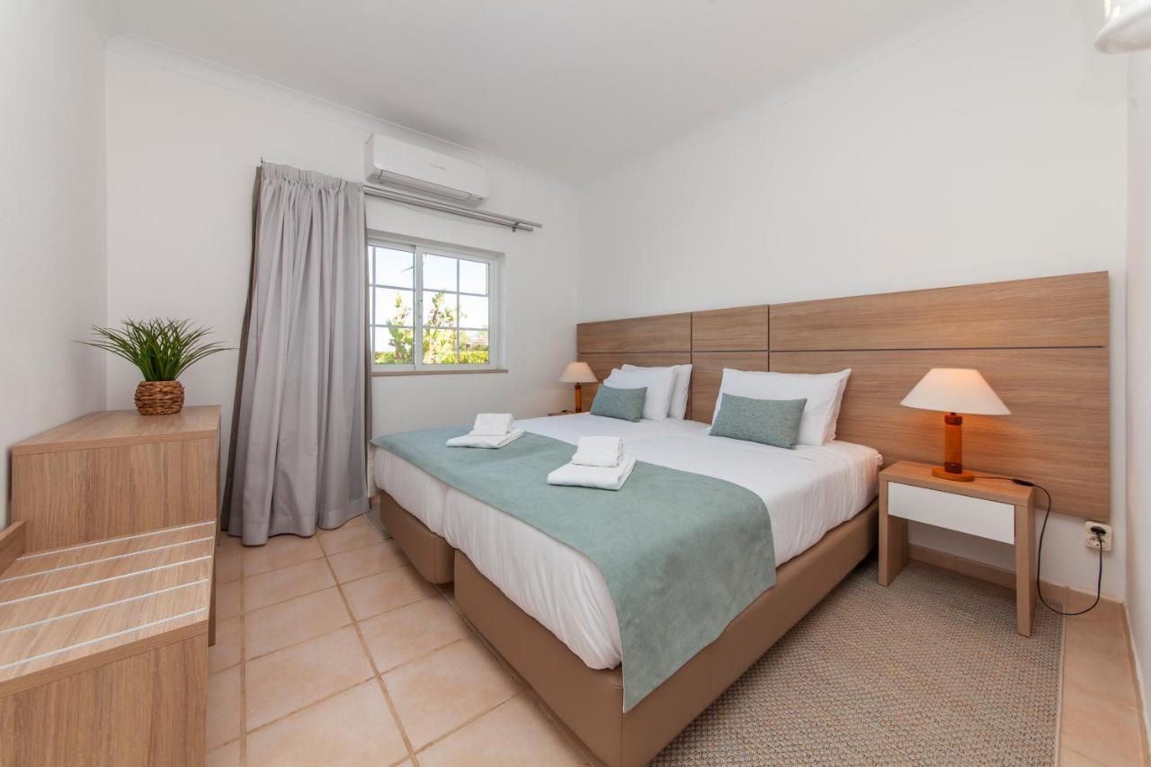 Atalaia Sol Aparthotel - Tennis & Heated Pool In Winter Лагос Екстериор снимка