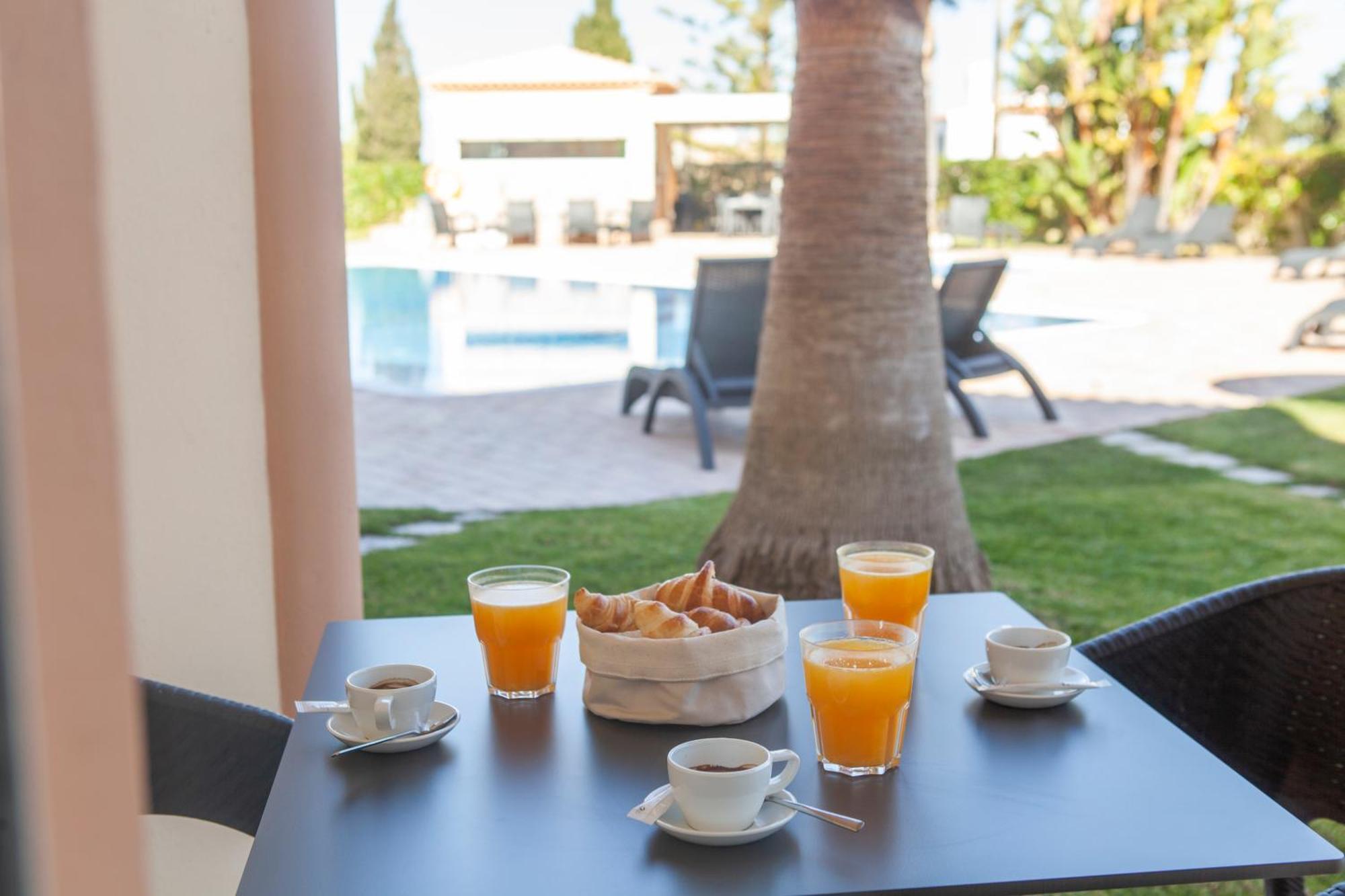 Atalaia Sol Aparthotel - Tennis & Heated Pool In Winter Лагос Екстериор снимка