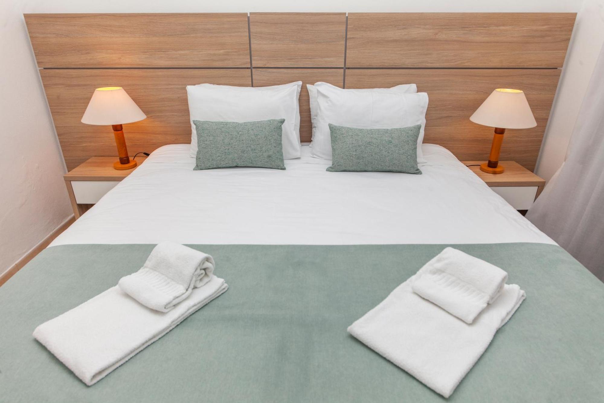 Atalaia Sol Aparthotel - Tennis & Heated Pool In Winter Лагос Екстериор снимка